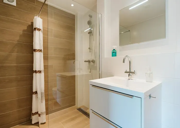 Toekomst 27 - Not Intended For Company Or Work-related