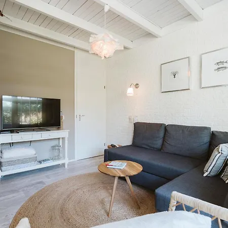 Toekomst 27 - Not Intended For Company Or Work-related Dom wakacyjny *